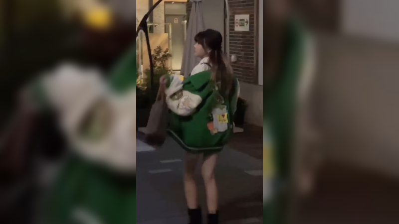 每个午夜街头都会有奇怪的人出现