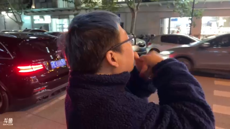 【2022-12-02 19点场】黑人毅：美食主播黑人毅
