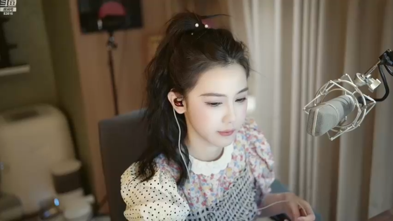 【2022-12-02 21点场】iu可可曾：随便玩玩，随便聊聊~
