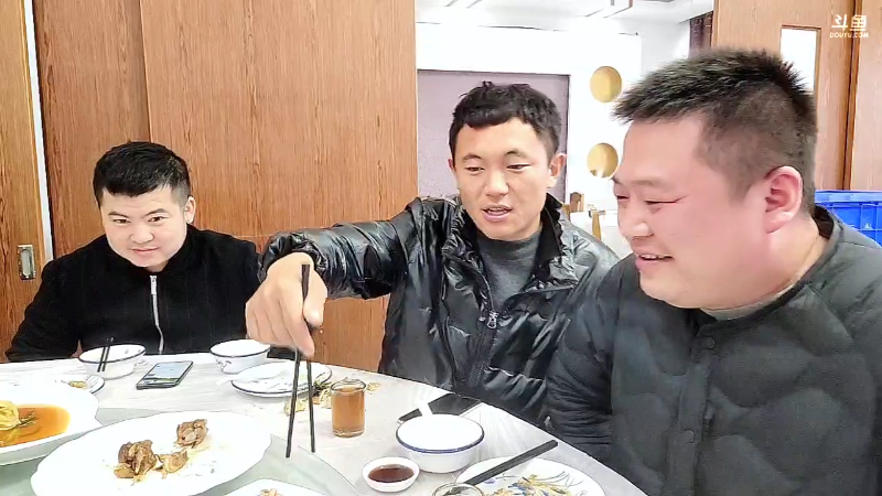 【户外】微山湖捕鱼武工队的精彩时刻 20221203 12点场