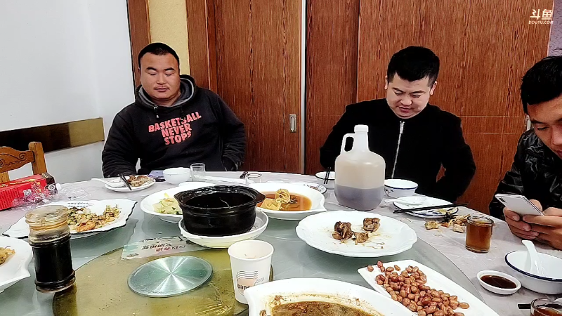 【户外】微山湖捕鱼武工队的精彩时刻 20221203 12点场