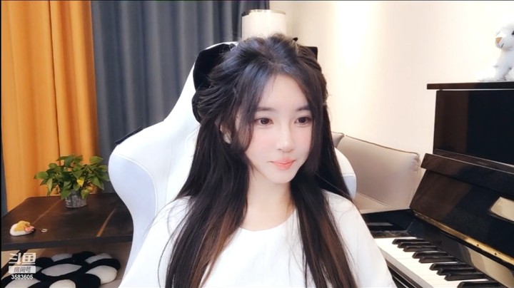 宋鲸儿美女小姐姐说话一本正经说的很有道理啊