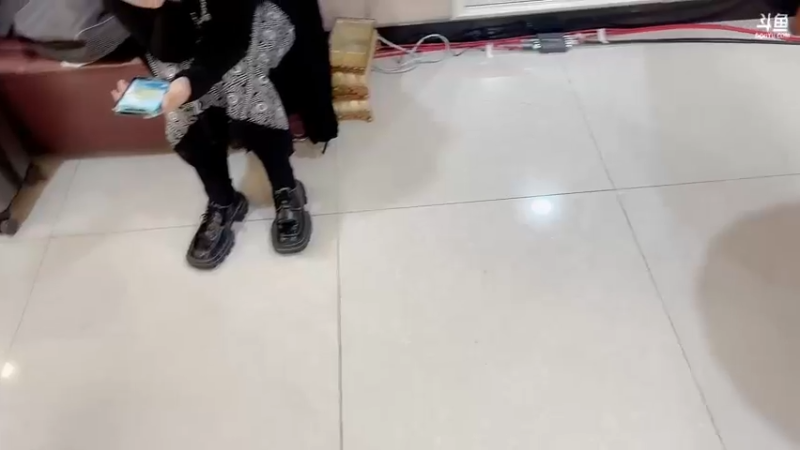 【2022-12-04 19点场】骆歆冲冲冲：双倍：哈喽摩托