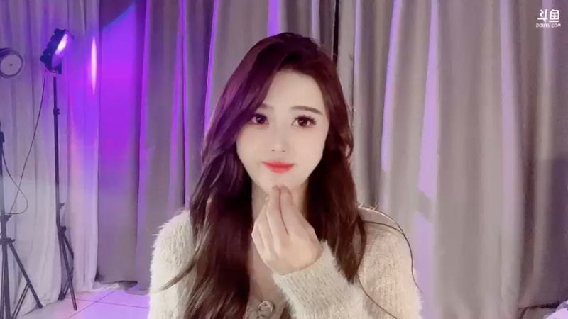 【2022-12-05 23点场】甜甜小可晴：超级无敌大美女