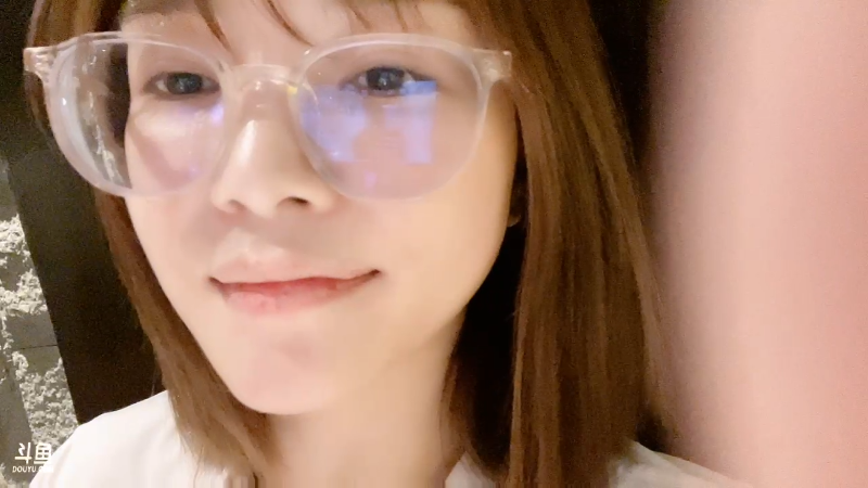 【户外】百变姑姑肖淑洁的精彩时刻 20221207 00点场