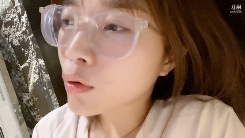 【户外】百变姑姑肖淑洁的精彩时刻 20221207 00点场