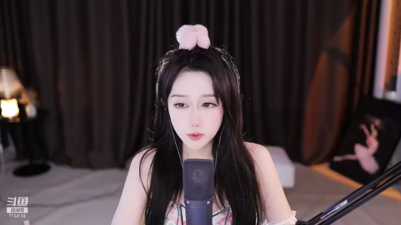 【2022-12-07 22点场】奶言艾：今天  你快乐吗？