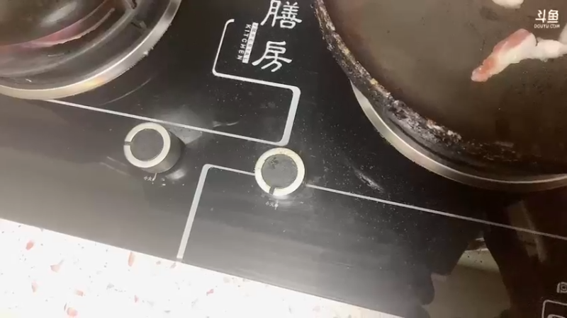 【2022-12-08 04点场】叶子长青K：还没休息吗 搞点肉吃吧