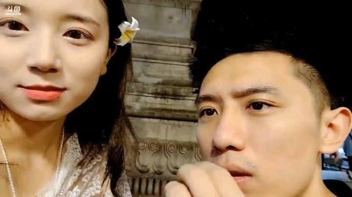 美女杏子看到大家说她胖了，博哥安慰她