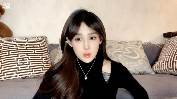 晴子小姐姐直播聊天真好看啊