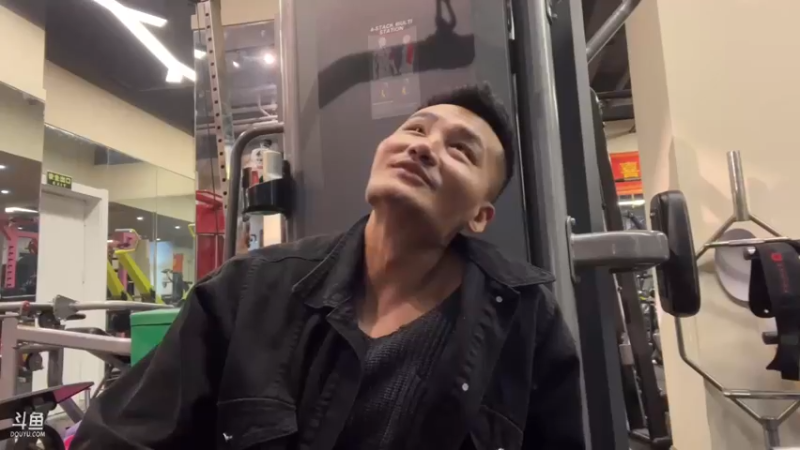 【2022-12-12 20点场】黑人毅：我负伤了各位