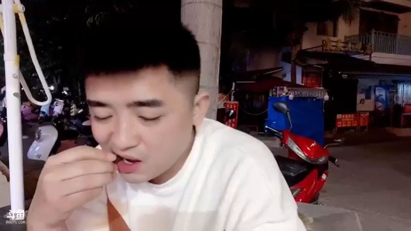 【2022-12-13 00点场】主播阿郎：西双版纳320155