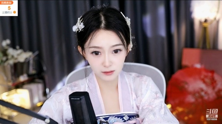 桃子美女古装打扮很好看啊