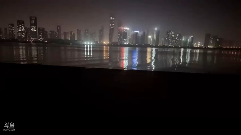 【2022-12-14 23点场】别问问就黑皮：【小奶团】记得续牌子阿！！