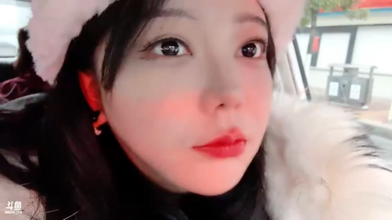 【2022-12-16 17点场】刘飞儿faye：飞儿 咖啡店打工的一天