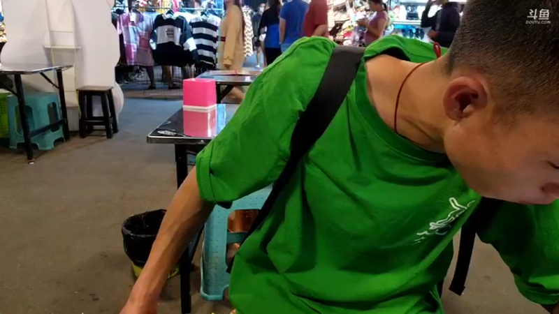 【2022-12-14 21点场】叶子户外：《纪实直播》泰国曼谷day4