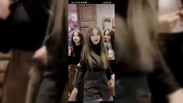 小白美女再次跳舞真是好看啊