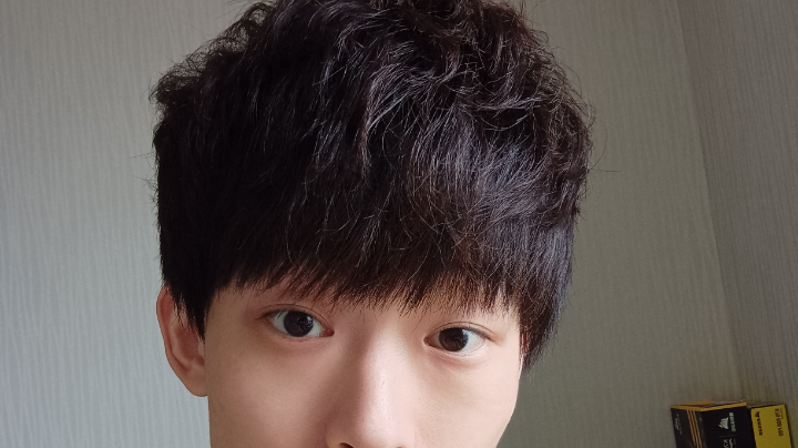 【2022-12-18 17点场】爱吃果冻的小何丫:小何哥哥  S4纯手动爱好者