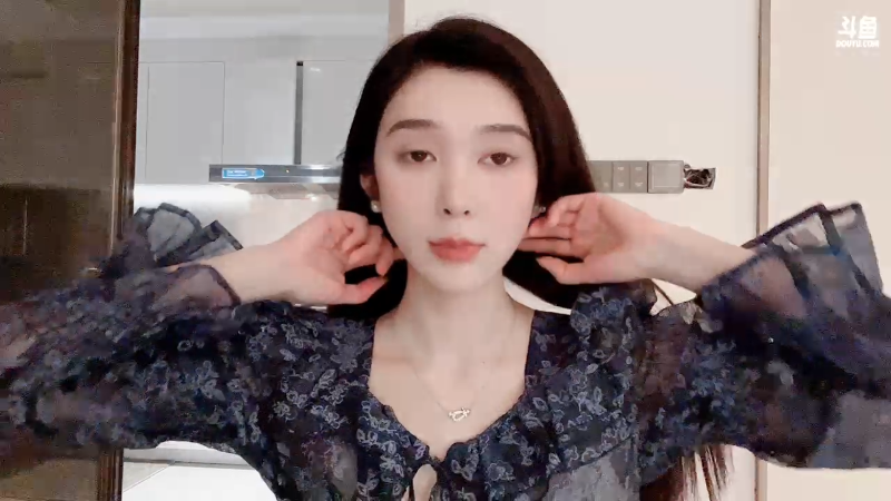 【户外】uneeZ的精彩时刻 20221220 21点场