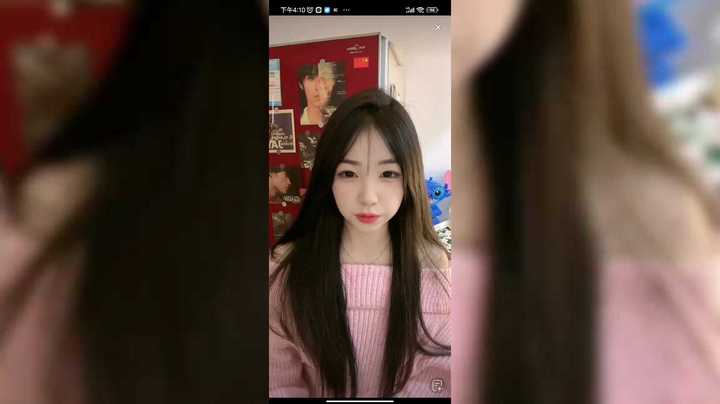 小姐姐肉嘟嘟的可爱啊