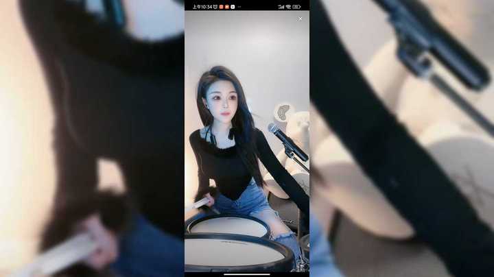 美女小姐姐表演打击乐，非常专业啊