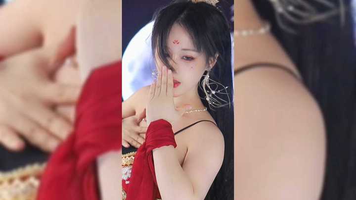 红色衣服你们喜欢吗