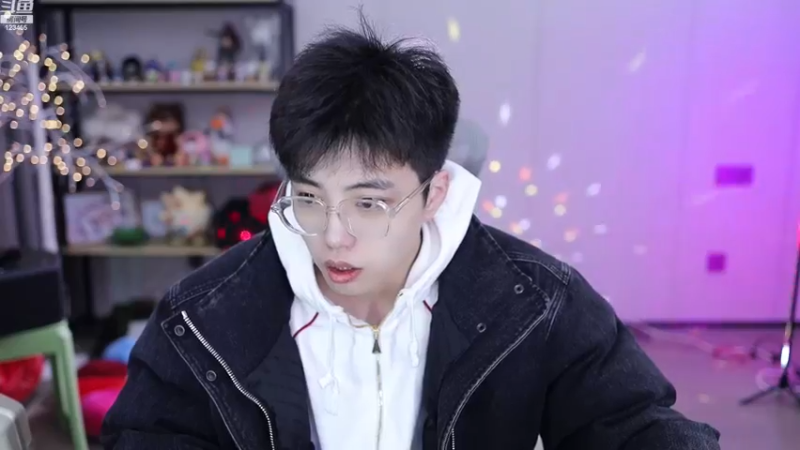 【2022-12-21 14点场】南波儿大魔王丶：微微笑，小时候的梦我知道~