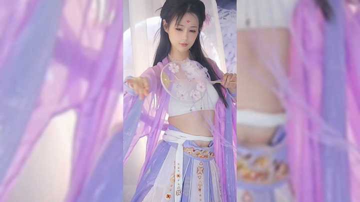 又是紫色衣服啦