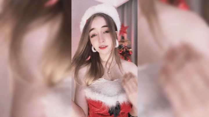 你女朋友很美，那她会说中文吗？
