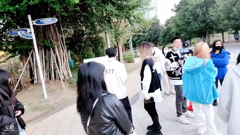 我在斗鱼看赛文柒Seven直播户外