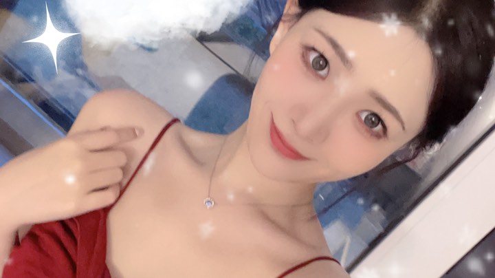【2022-12-25 18点场】小甜甜Fairy:开摄像头，圣诞节快乐。