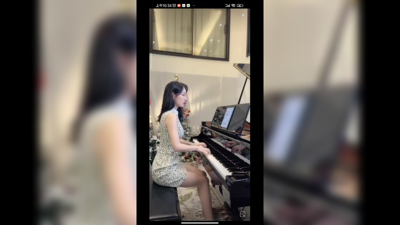 美女弹琴欣赏，很美很好听，真是享受啊