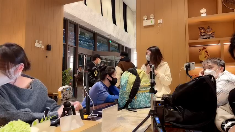 【2022-12-22 21点场】亲亲不小心：刚到海花岛第一晚