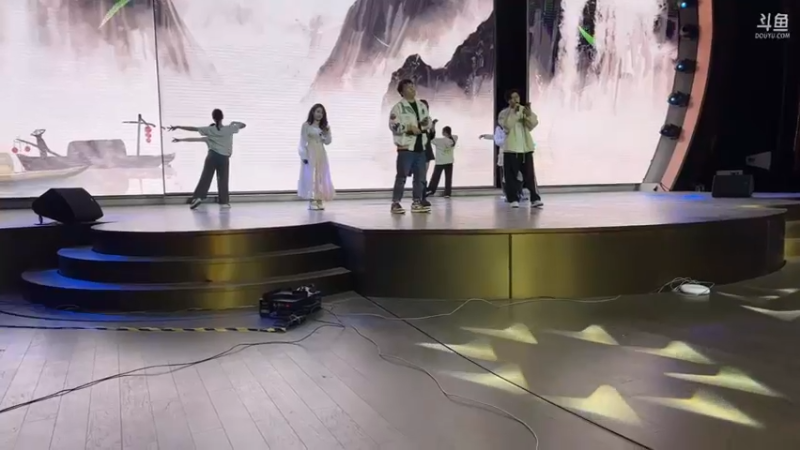【2022-12-25 20点场】亲亲不小心：海浪音乐会 Day2