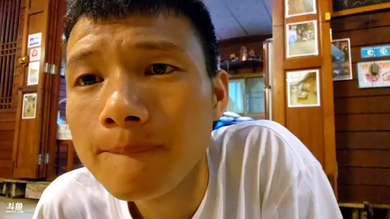 【2022-12-24 23点场】叶子户外：《纪实直播》泰国曼谷到清迈day14