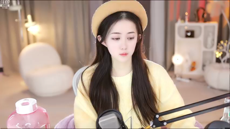 【2022-12-28 22点场】阿梨small：清纯女大学生回来啦