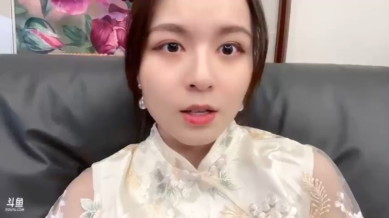 【2022-12-30 17点场】传情小小：小小：明天去上海直播搬家