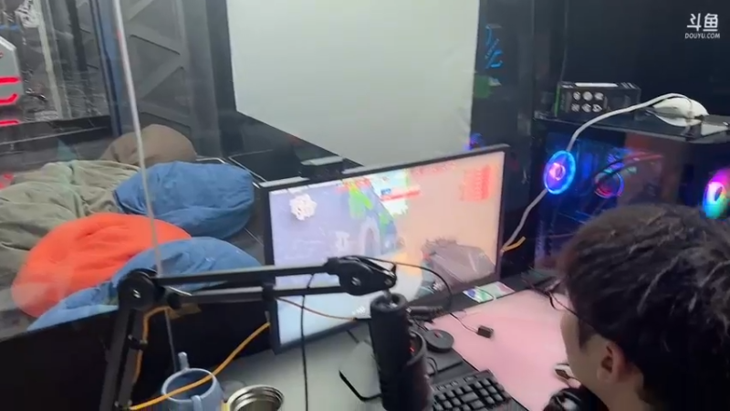 【2022-12-31 18点场】diyy刘頔：diyy：一起跨年喽！