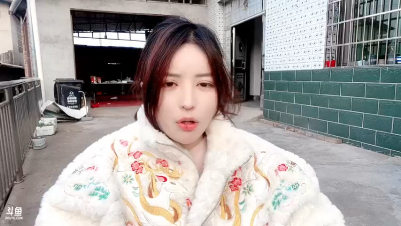 【2023-01-03 16点场】呆妹儿小霸王：【钻粉2.5倍】：三台橙子上线啦