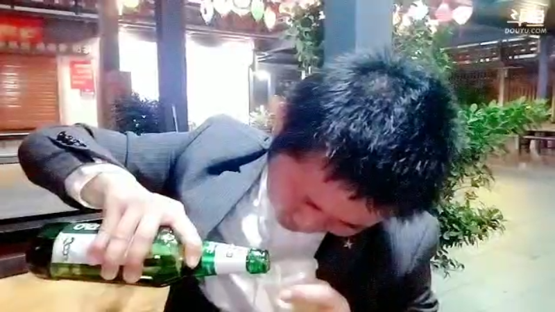 我在斗鱼看主播食神高德直播户外