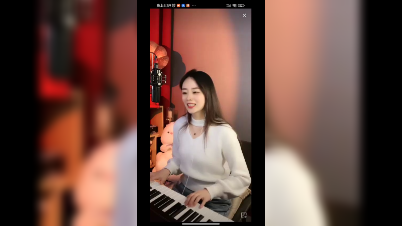 美女弹琴真好听，有点意思啊