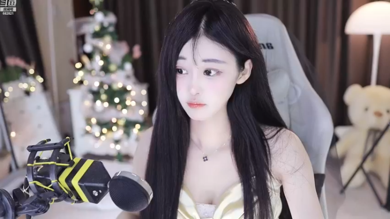 【2023-01-04 13点场】苏小懒38D：❤呆萌懒妹无敌射手嘎嘎乱杀