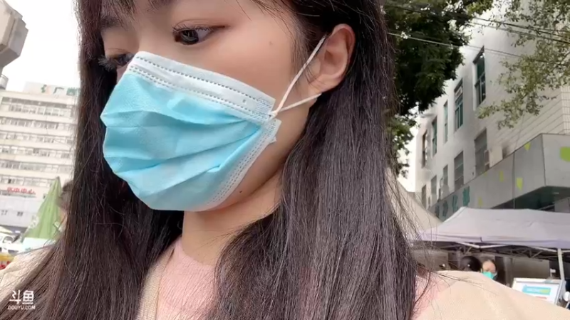 【2023-01-04 12点场】灰灰酱er：【嫩妹】【04年】【大学生】