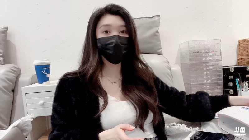 【户外】uneeZ的精彩时刻 20230108 13点场