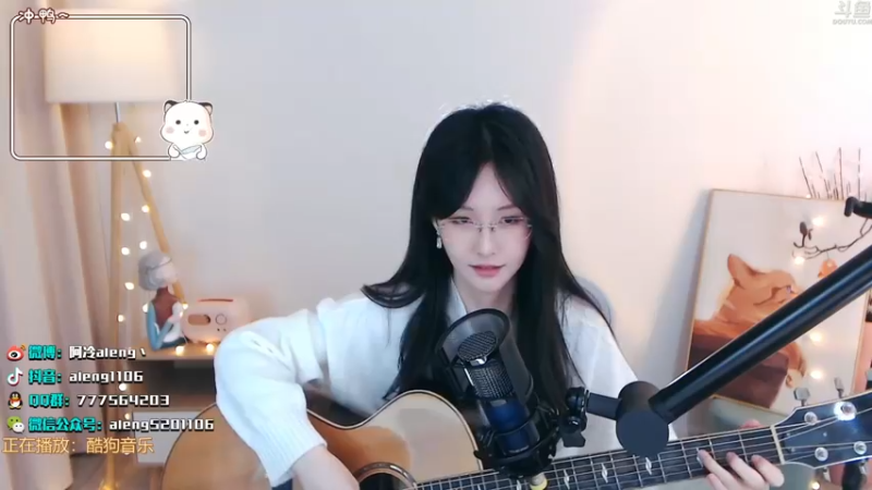 美女阿冷自弹自唱流行歌曲好听啊