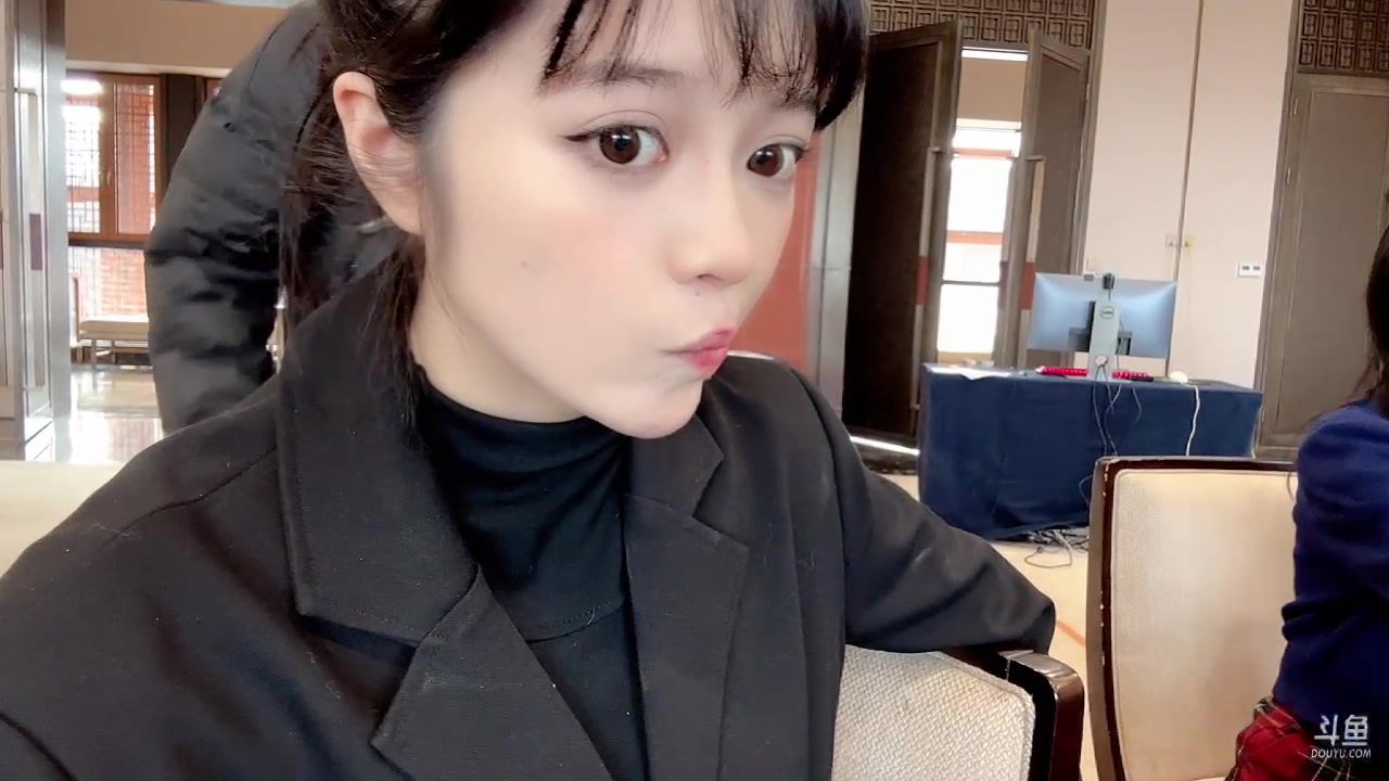 【2023-01-06 14点场】douyu小漠：由乃：撸个假之徒步20公里