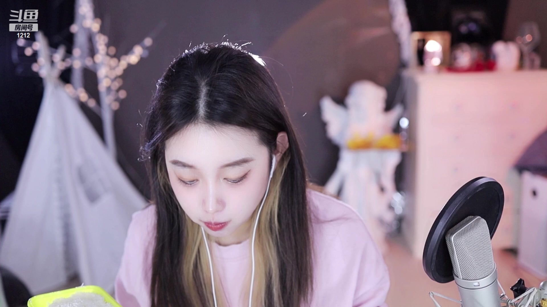 【2023-01-08 17点场】小肉球阿：爱笑的女孩运气不会差~