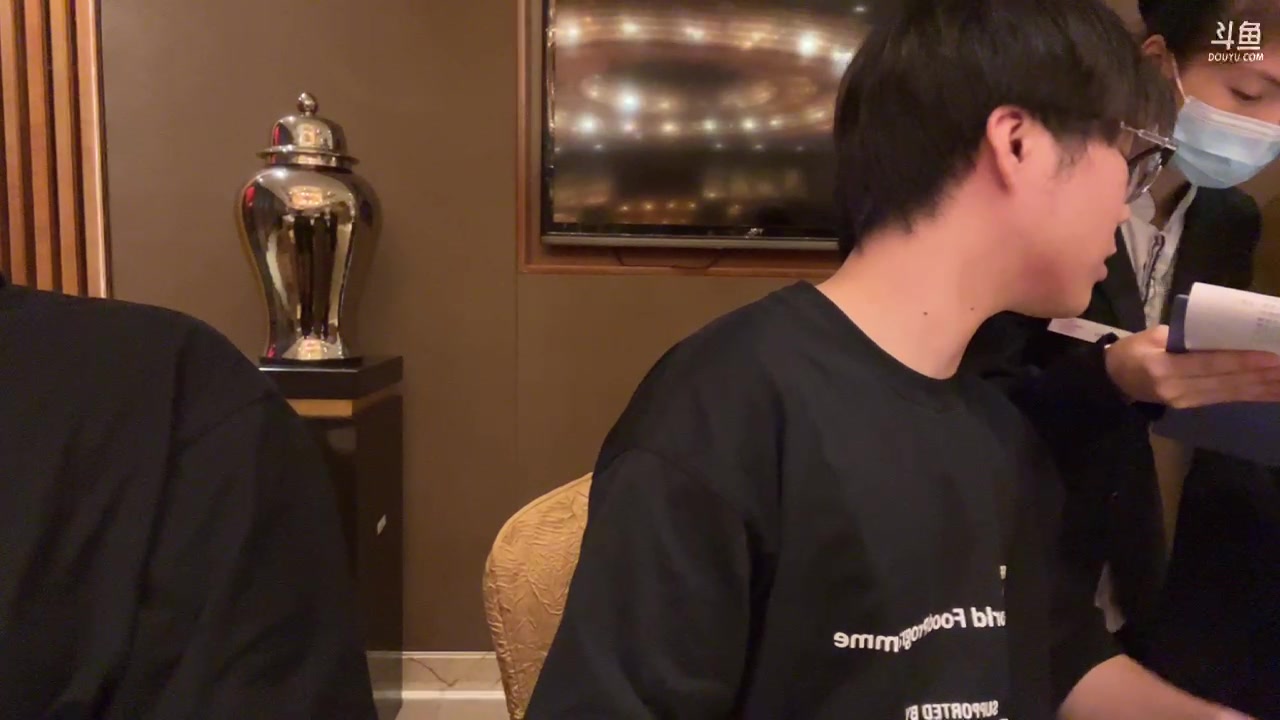 【2023-01-10 19点场】imxiaoxin：今天不吹牛，吹蜡烛！