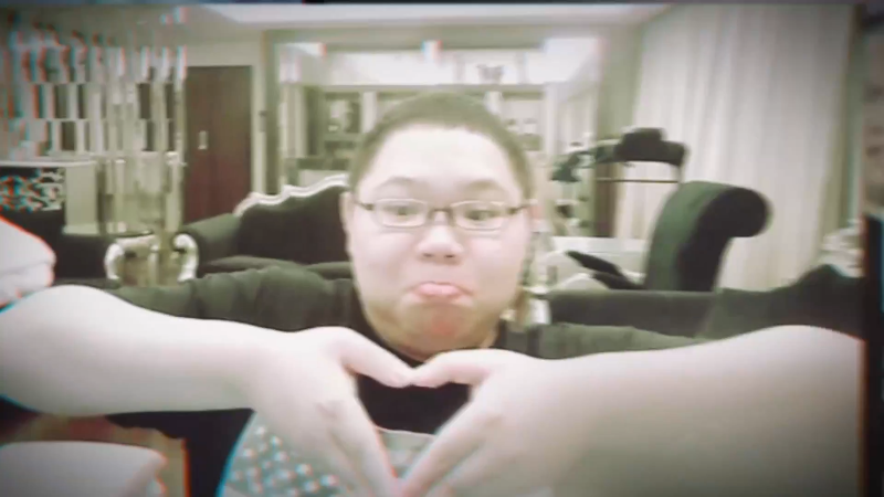 我在斗鱼看即将拥有人鱼线的PDD直播英雄联盟