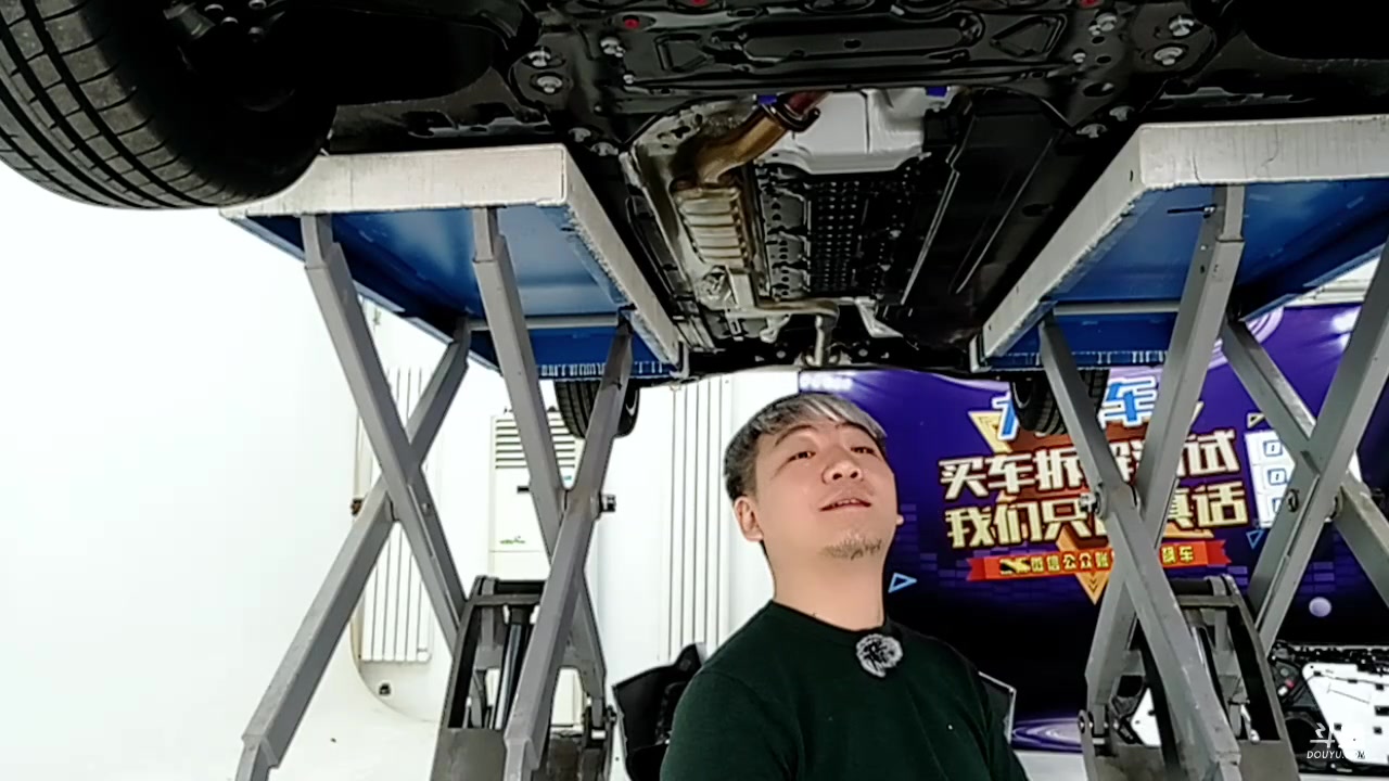 【2023-01-13 18点场】大飙车：直播拆解领克03
